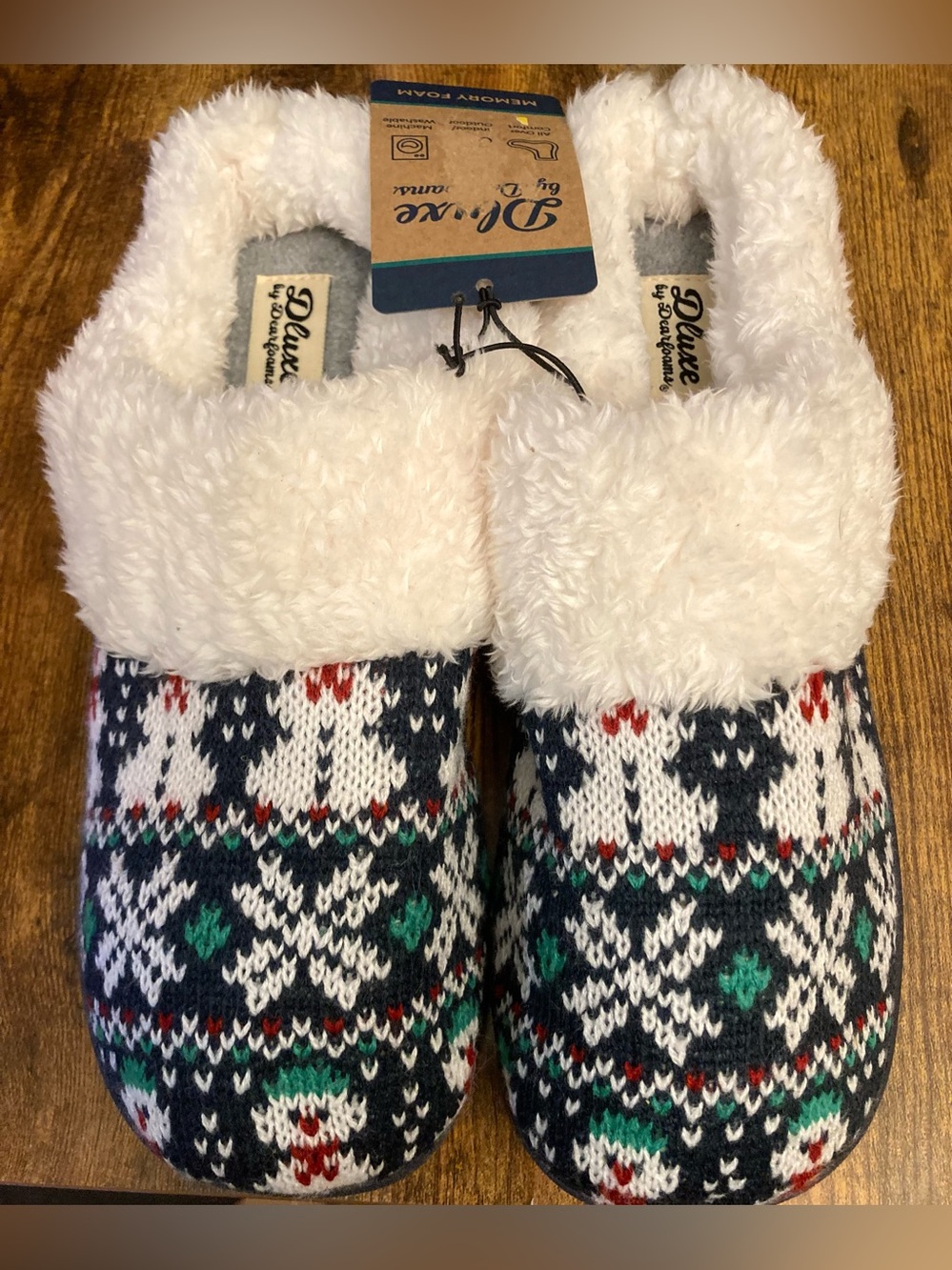 Dluxe by Dearfoams Women's Carol Snowman Scuff Slippers 
Size 9-10 New